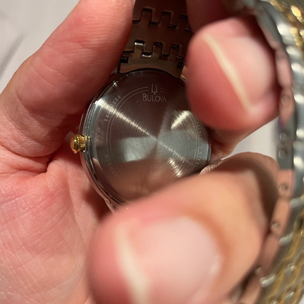 Bulova 98A121 Men’s Watch - Picture 7 of 10